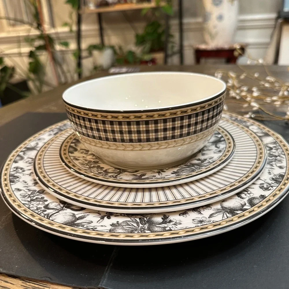 Royal Doulton Vintage‎ 2001  Fine China Dinnerware Set 4 Pc Studio Provence